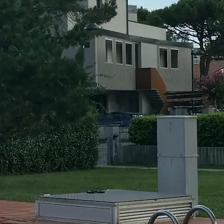 Apartment Alcova