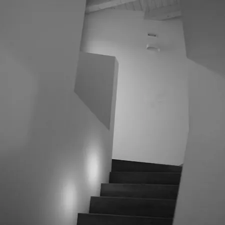 Alcova Apartment *