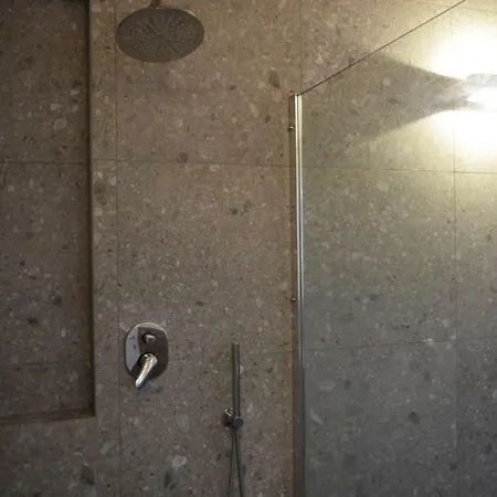 Alcova Apartment