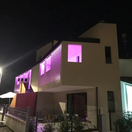 Alcova Apartment